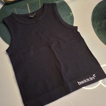 CRNI TOPIĆ VEL XS - NOVO