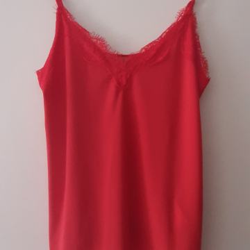 Crvena majica vel. S