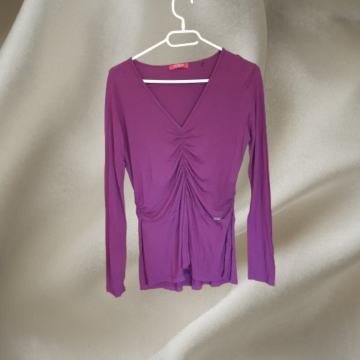 Guess majica L odgovara za M