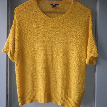 H&M - ŽENSKA LAGANA ŠIROKA MAJICA / TUNIKA