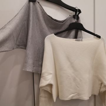 LOT Stradivarius novi puloveri/topovi vel S