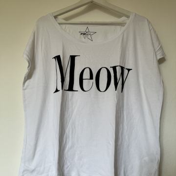 ''MEOW'' MAJICA vl.L / RASPRODAJA