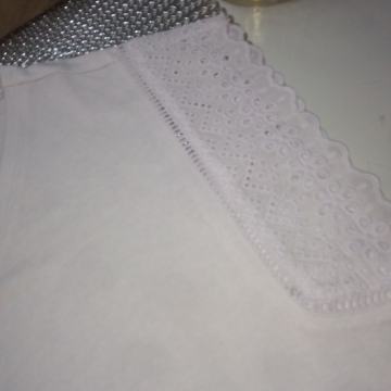 STREET ONE - BIJELA MAJICA S ČIPKANIM RUKAVIMA  VEL. UNI NOVO