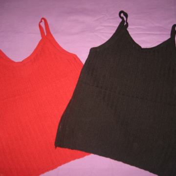 MAJCE NA BRETELE vel. 38 obje za 7 eur