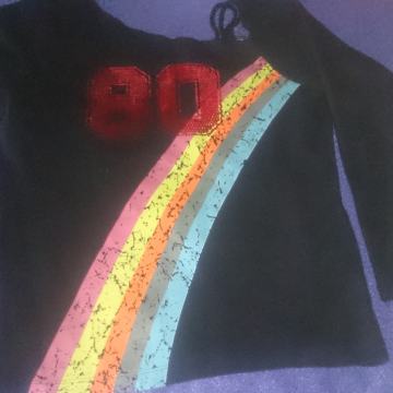 CRNA ŽENSKA MAJICA 38 M DUGI RUKAV APLIKACIJA BROJA 80