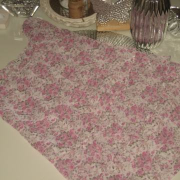 MAJICA - BLUZA NA VOLANE VEL. 38/40  NOVO