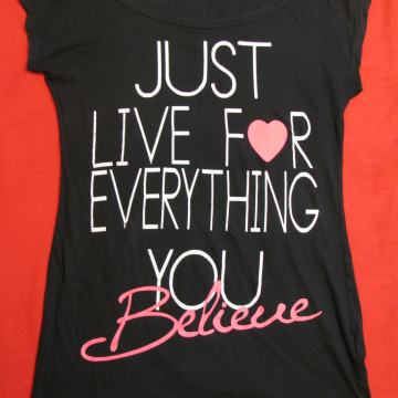 Majica JUST LIVE FOR EVERYTHING. M-vel. crna ULTRA