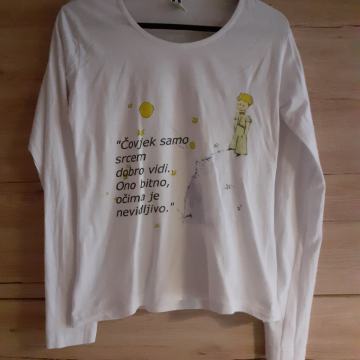 Majica s natpisom