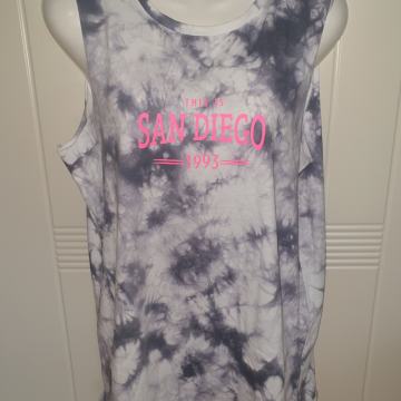 Majica/tunika nova sa rozim natpisom