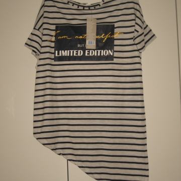 NOVA MAJICA VEL. 38/40