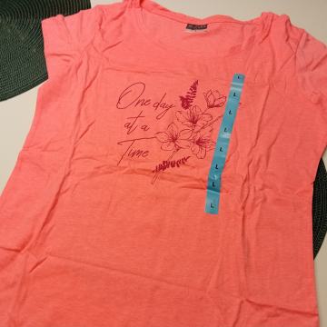 MAJICA VEL. L i VEL. S  - NOVO