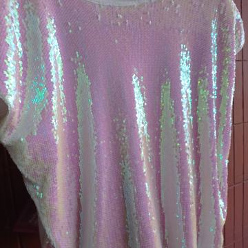 MAJICA vel..L-sa šljokicama