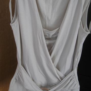 SNIŽENJE !!! NOVE majice,  vel. 38 i 40