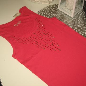 MAJICA VEL. M/L  NOVO