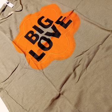 MASLINASTO ZELENA MAJICA VEL.M s natpisom - NOVO