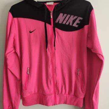 Nike duks vel M