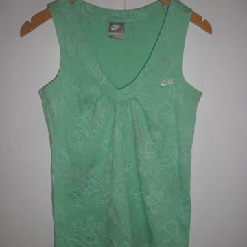 NIKE - ŽENSKA LAGANA PAMUČNA MAJICA 34 / 36 S