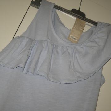 NOVA PLAVA MAJICA NA VOLANE VEL. M-L