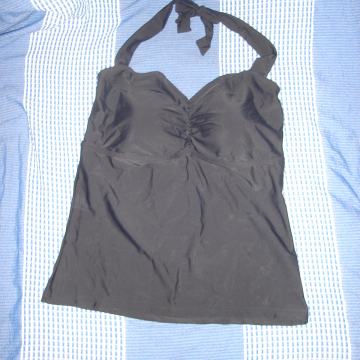 prodajem,prodaje se gornji dio,topić za žene