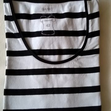 PRUGASTA MAJICA - VEL.42