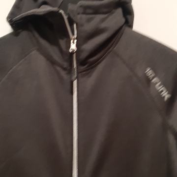 Nova siva hudica S univerzalna