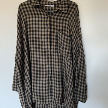 Pull & Bear košulja oversized vl.S