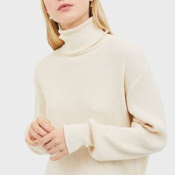 Stradivarius rolka vl.S  /TOTALNA ČISTKA