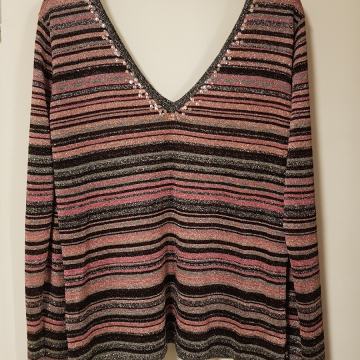 Svečana majica, nova