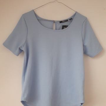 Svijetlo plava majica 36 38 novo