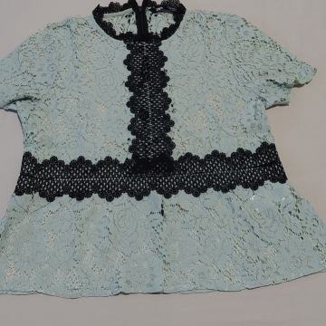 Zara čipkasti top vel.M