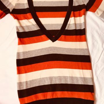 Dugi vuneni pulover na pruge