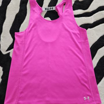 Under Armour top