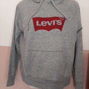 Univerzalna duksa Levis