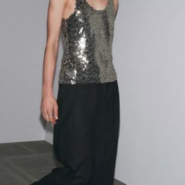 Zara novi s etiketom svjetlucavi top L