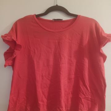 Zara pamučna majica. L velicina