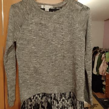 Zenska bluza. Vel . S . AMISU