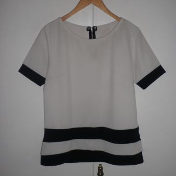 ŽENSKA LAGANA LJETNA MAJICA / TUNIKA 38 M