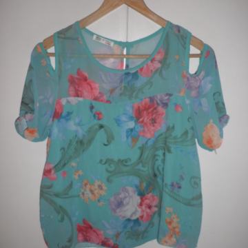 ŽENSKA LAGANA LJETNA MAJICA OD VISKOZE 38 - 40 M