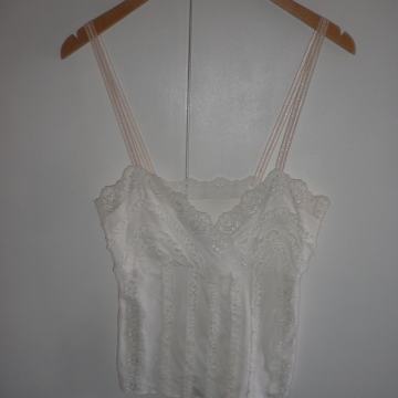 ŽENSKA LAGANA PAMUČNA MAJICA 34 XS