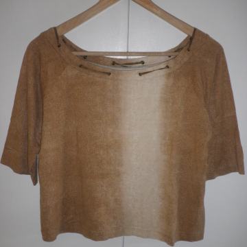 ŽENSKA LAGANA PAMUČNA MAJICA 38 - 40 M