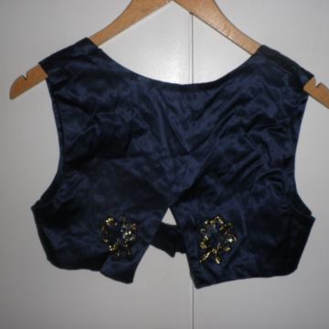 ŽENSKA LAGANA PAMUČNA MAJICA / CROP TOP 32 XS
