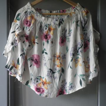 ŽENSKA LAGANA PAMUČNA MAJICA / TOP 40 M - L