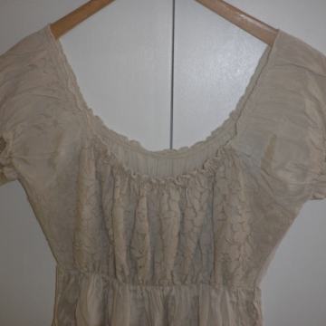 ŽENSKA LAGANA SVILENA MAJICA / TUNIKA 40 M - L