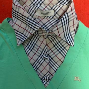 ZENSKA MAJICA BUBERRY BR 40