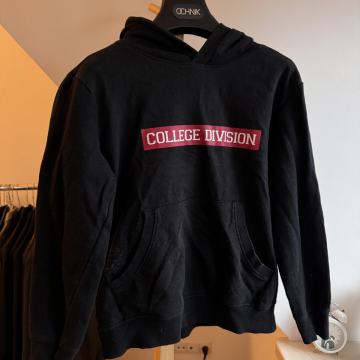 Zenska Majica Hoodie College Division