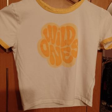 Zenska majica kratkih rukava. Vel . S . CROPP