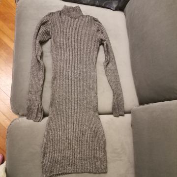 ženska majica XS veličine