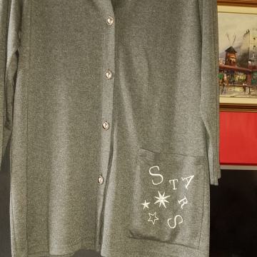 Ženska tunika na kopčanje