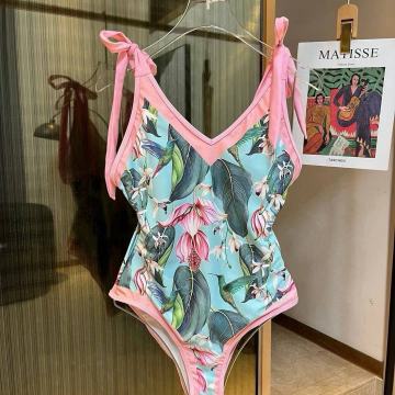 Ženski kupaći kostimi Gucci