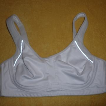 ŽENSKI SPORTSKI TOP / GRUDNJAK 90 B - C